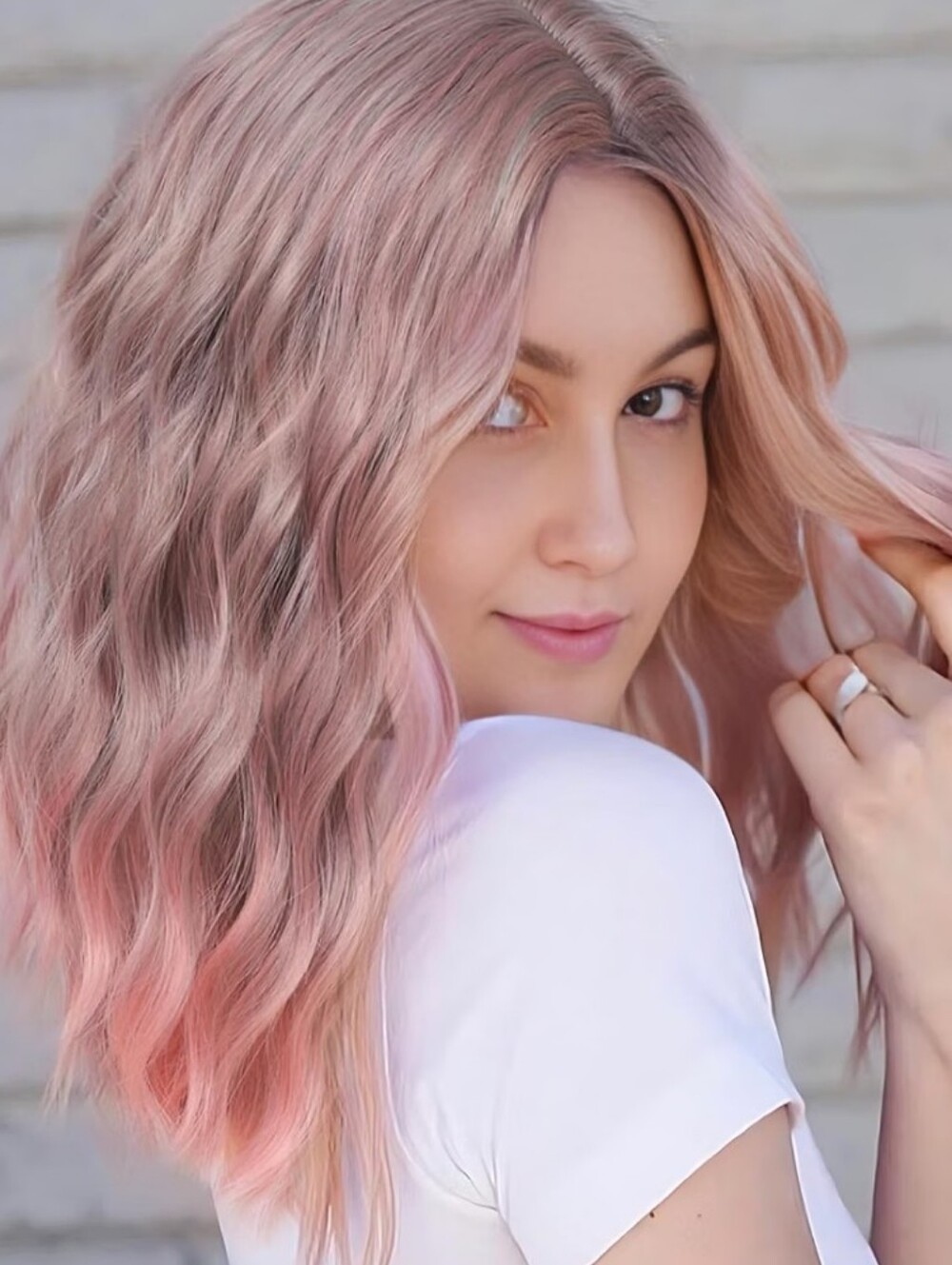 Short Wavy Bob Wig Synthetic Hair Ombre Pink Wig